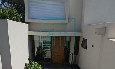 Casa en Venta en Padre Sergio Correa 11401
