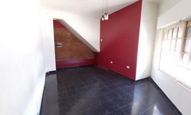 VENTA PH EN CIUDADELA PLANTA BAJA CON COCHERA!