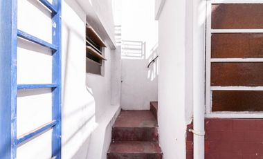 VENTA CASA 3 AMB PATIO COCHERA TERRAZA LANUS ESTE