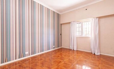 VENTA CASA 3 AMB PATIO COCHERA TERRAZA LANUS ESTE