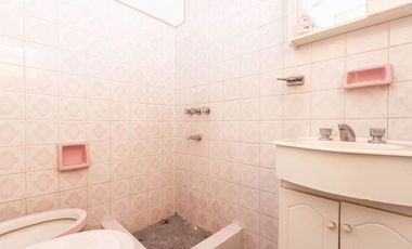 VENTA CASA 3 AMB PATIO COCHERA TERRAZA LANUS ESTE