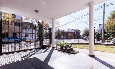 VENTA CASA 3 AMB PATIO COCHERA TERRAZA LANUS ESTE