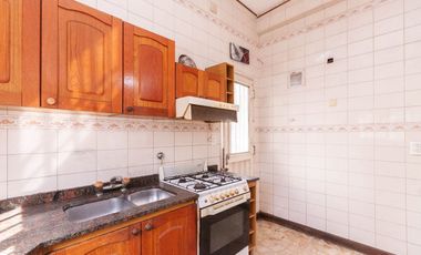 VENTA CASA 3 AMB PATIO COCHERA TERRAZA LANUS ESTE