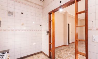 VENTA CASA 3 AMB PATIO COCHERA TERRAZA LANUS ESTE