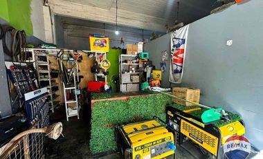 VENTA CASA EN SPEGAZZINI CON 3 LOCALES COMERCIALES