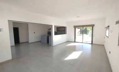 Alquiler  CASA 2 DORM, PILETA  EN COL TIROLESA