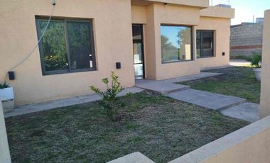 Alquiler  CASA 2 DORM, PILETA  EN COL TIROLESA