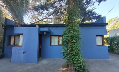 CASA EN VENTA CITY BELL 2 DORMITORIOS PILETA