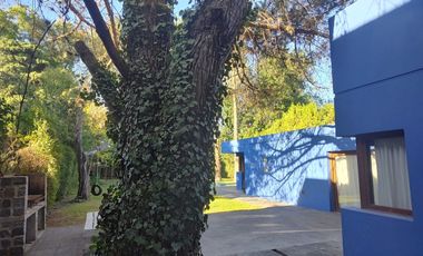 CASA EN VENTA CITY BELL 2 DORMITORIOS PILETA