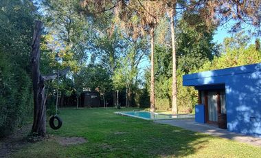 CASA EN VENTA CITY BELL 2 DORMITORIOS PILETA