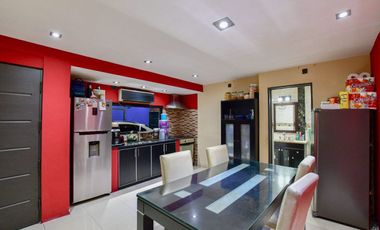 CASA EN VENTA BERISSO 4 DORMITORIOS -LOCAL-COCHERA
