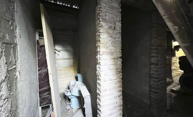 LOTE MAS GALPON EN VENTA - GRANADERO BAIGORRIA