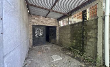 LOTE MAS GALPON EN VENTA - GRANADERO BAIGORRIA