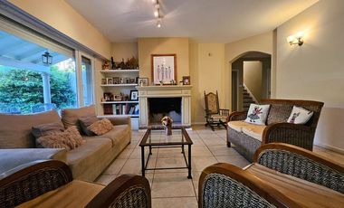 VENTA CASA 6 amb. gran jardín y pileta en Lincoln