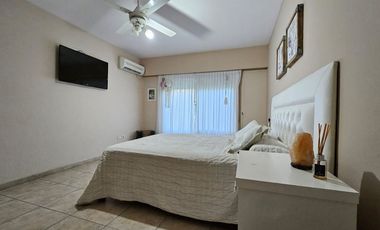 VENTA CASA 6 amb. gran jardín y pileta en Lincoln