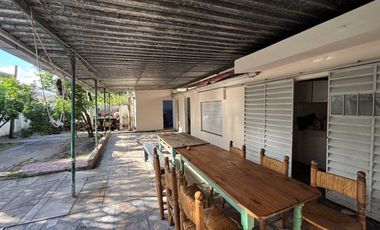 CASA EN VENTA EN BRAGADO CON PATIO Y GARAJE