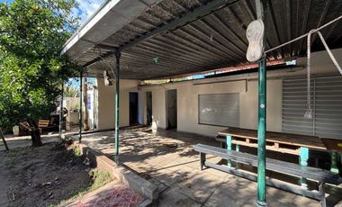 CASA EN VENTA EN BRAGADO CON PATIO Y GARAJE
