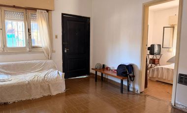 Venta Casa 3 ambientes en GRAN terreno 365 m2