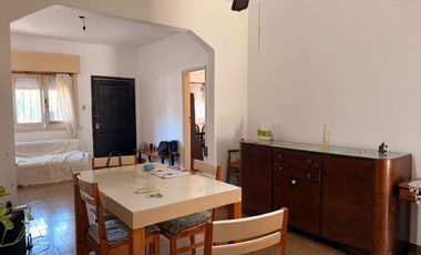 Venta Casa 3 ambientes en GRAN terreno 365 m2