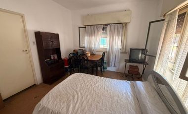 Venta Casa 3 ambientes en GRAN terreno 365 m2