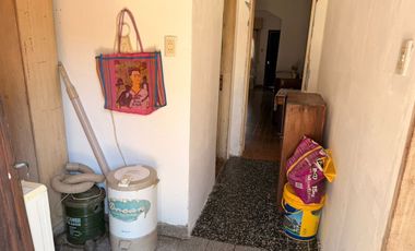 Venta Casa 3 ambientes en GRAN terreno 365 m2