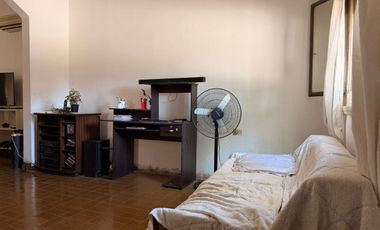 Venta Casa 3 ambientes en GRAN terreno 365 m2