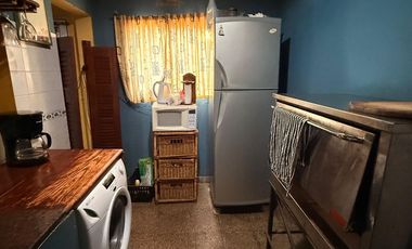 CASA 3 DORM + DEPARTAMENTO 1 DORM + GALPON