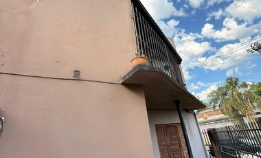 CASA 3 DORM + DEPARTAMENTO 1 DORM + GALPON