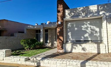 CASA EN VENTA EN PLENO CENTRO DE VENADO TUERTO