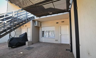 DEPTO EN VENTA C/COCHERA Y PATIO CENTRO II