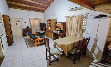 CASA 2 DORM  ZONA GRANJA DE ESMERALDA
