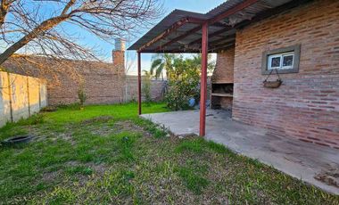 CASA 2 DORM  ZONA GRANJA DE ESMERALDA