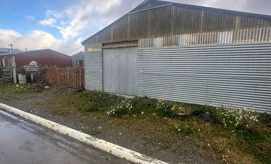Venta Casa en Tolhuin con Galpon