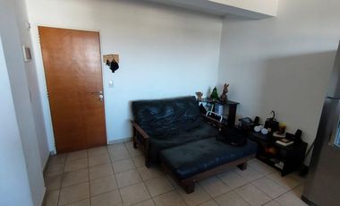 DEPARTAMENTO 2 AMBIENTES CON COCHERA