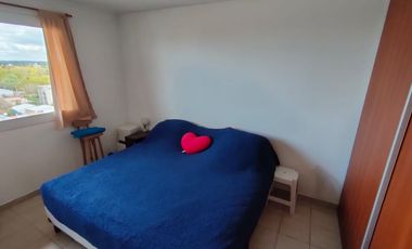 DEPARTAMENTO 2 AMBIENTES CON COCHERA