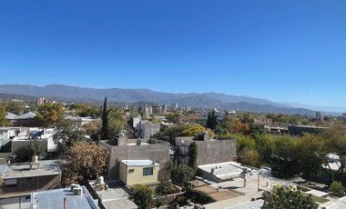 REMAX VENDIMIA ALQUILA DEPTO EN GODOY CRUZ