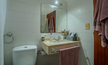 CASA VENTA GONNET 3 DORMITORIOS PARQUE APTO BANCO