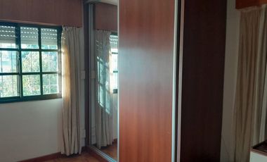 EN VENTA CASA 4 DOR. B°PALERMO COSTANERA C/PILETA