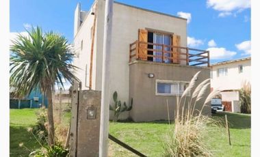 VENTA CASA 4 AMBIENTES  VISTA AL MAR -MAR DEL SUD