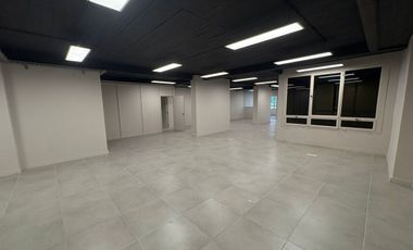 ALQUILEROFICINAS 200m2 REFACCIONADAS + 2 COCHERAS
