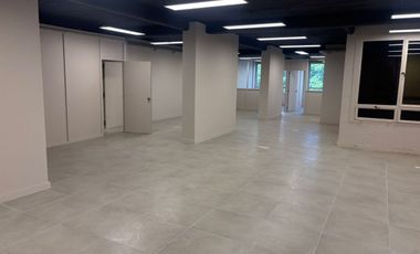 ALQUILEROFICINAS 200m2 REFACCIONADAS + 2 COCHERAS