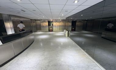 ALQUILEROFICINAS 200m2 REFACCIONADAS + 2 COCHERAS