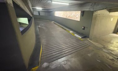 ALQUILEROFICINAS 200m2 REFACCIONADAS + 2 COCHERAS