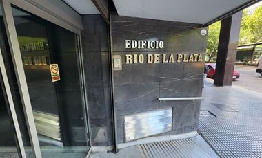 ALQUILEROFICINAS 200m2 REFACCIONADAS + 2 COCHERAS