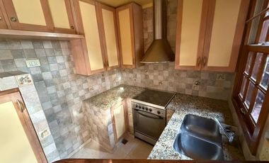 Chalet de 2 ambientes en alquiler con jardín y pileta en Castelar