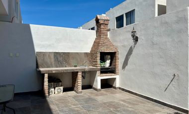 CASA AMUEBLADA EN RENTA EN VILLAS DEL RENACIMIENTO