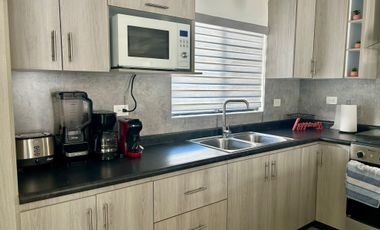 CASA AMUEBLADA EN RENTA EN VILLAS DEL RENACIMIENTO