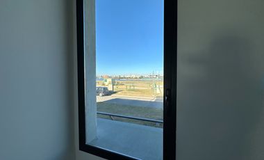 Venta Casa 5 amb a estrenar c/lote en altura, pileta, terraza - Bo. Villalobos - Hudson