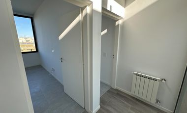 Venta Casa 5 amb a estrenar c/lote en altura, pileta, terraza - Bo. Villalobos - Hudson