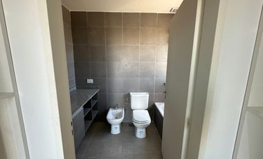 Venta Casa 5 amb a estrenar c/lote en altura, pileta, terraza - Bo. Villalobos - Hudson